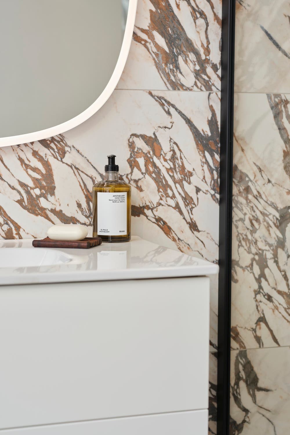 Marmora Pavonazzetto honed - Klinker 3