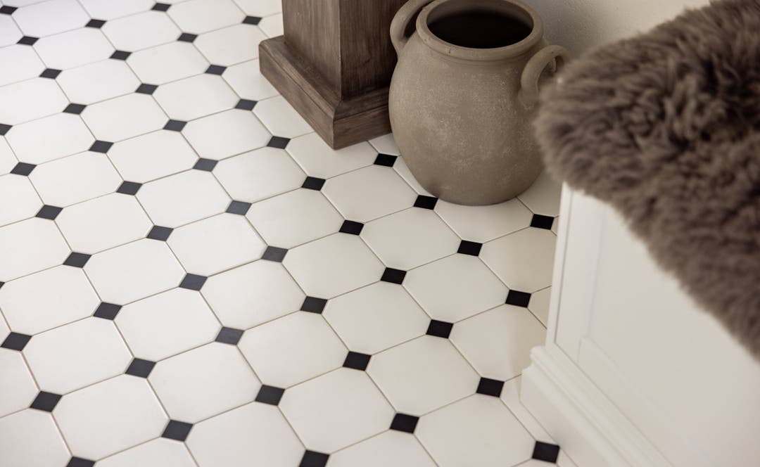 Sekel Bianco Oktagon