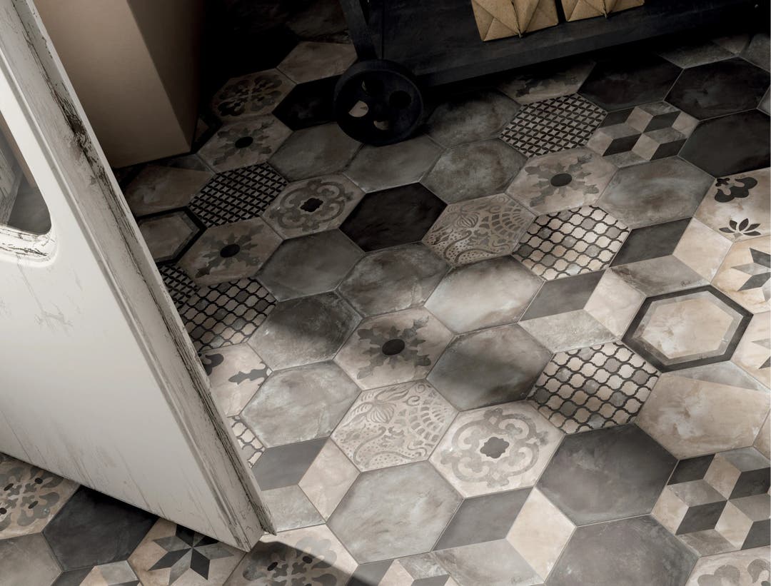 Terra Black/Grey Mix Hexagon - Klinker 4