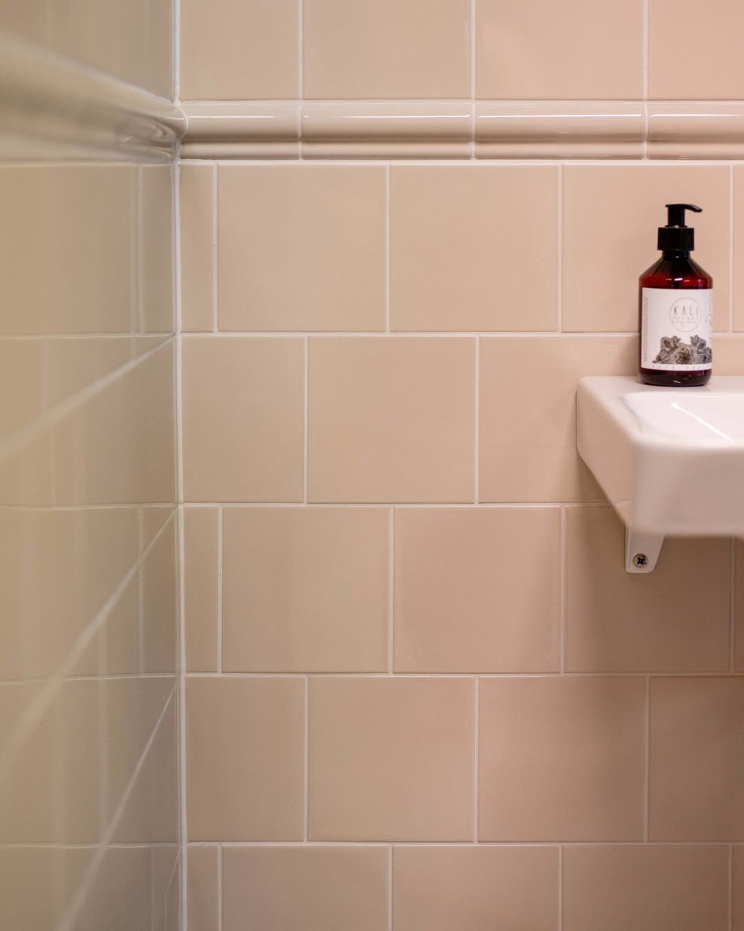 Evolution Greige London Bård - Kakel 2