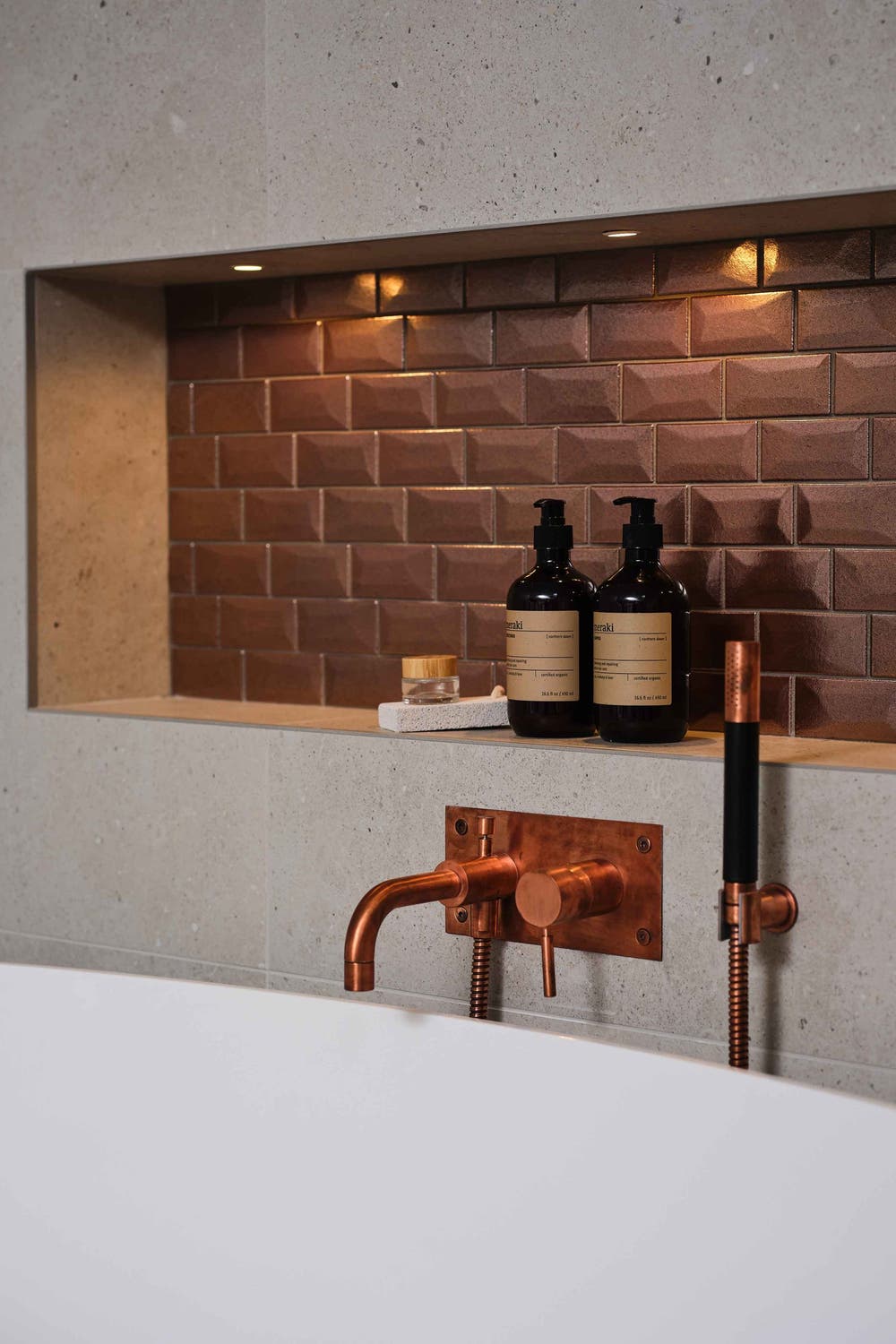 Solida White och Libra Copper. Blandare från Tapwell.